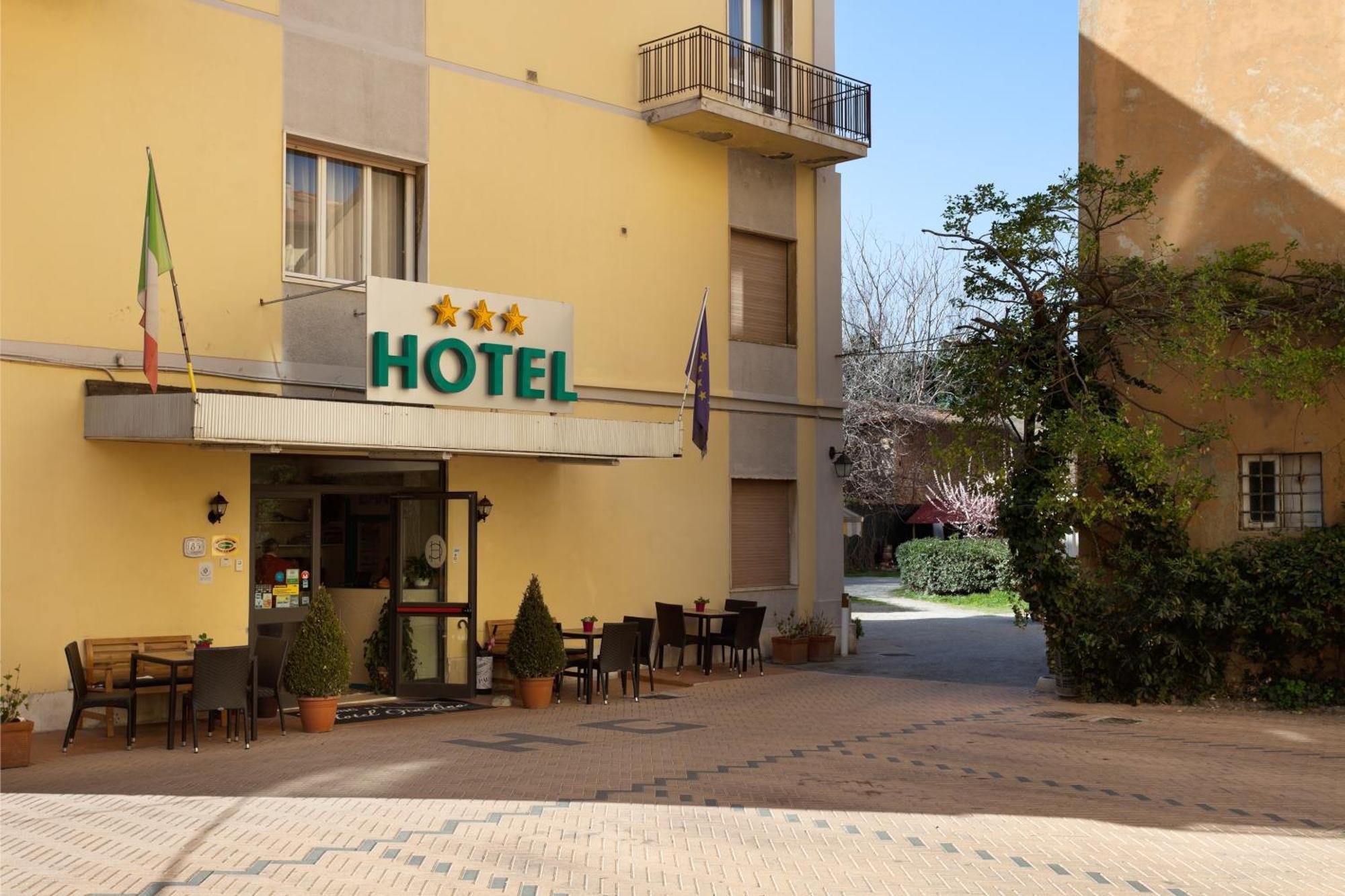 Hotel Parking Giardino
