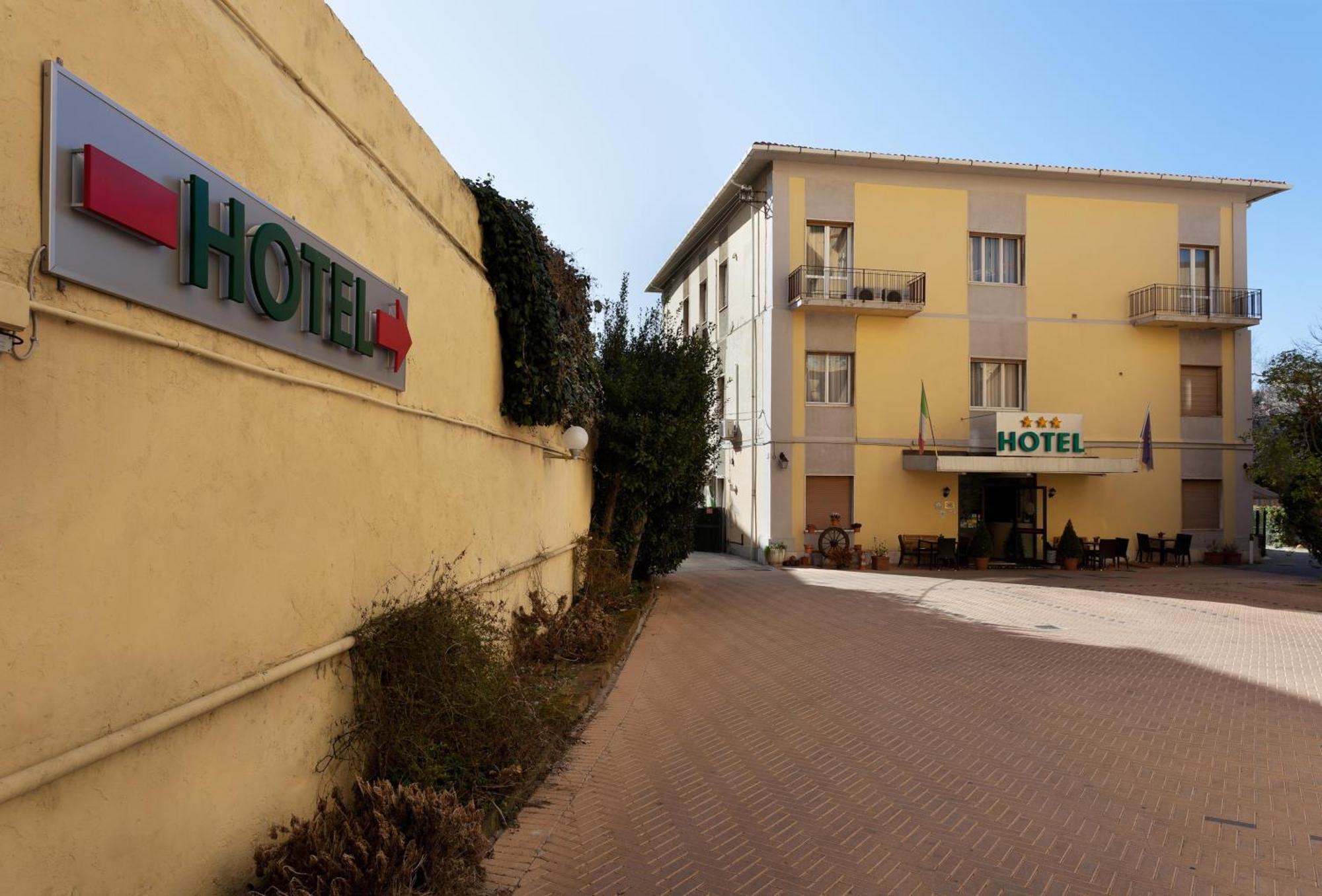 Hotel Parking Giardino Livourne
