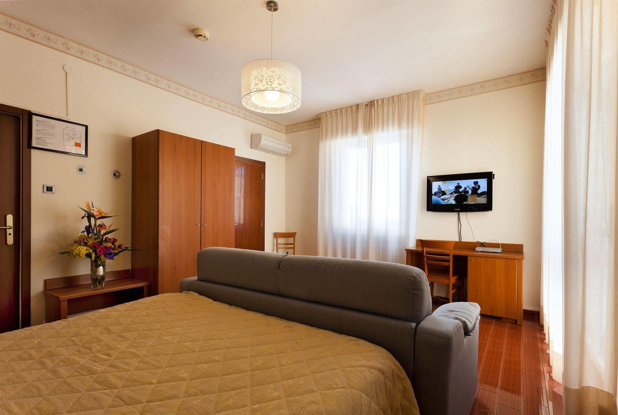 Parking Giardino 3* Livorno
